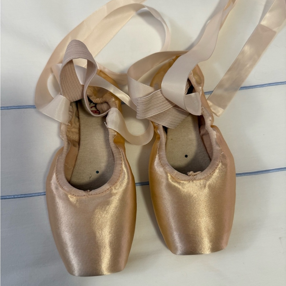 bloch eurostretch pointe shoes sz 6 X